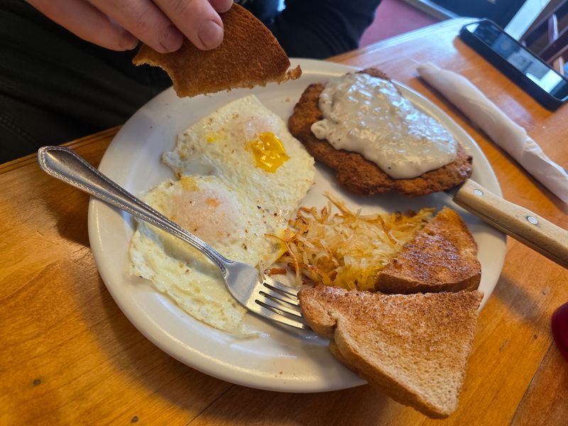 A Great Breakfast Before Hitting Hocking Hills Trails A Great Breakfast Before Hitting Hocking Hills Trails