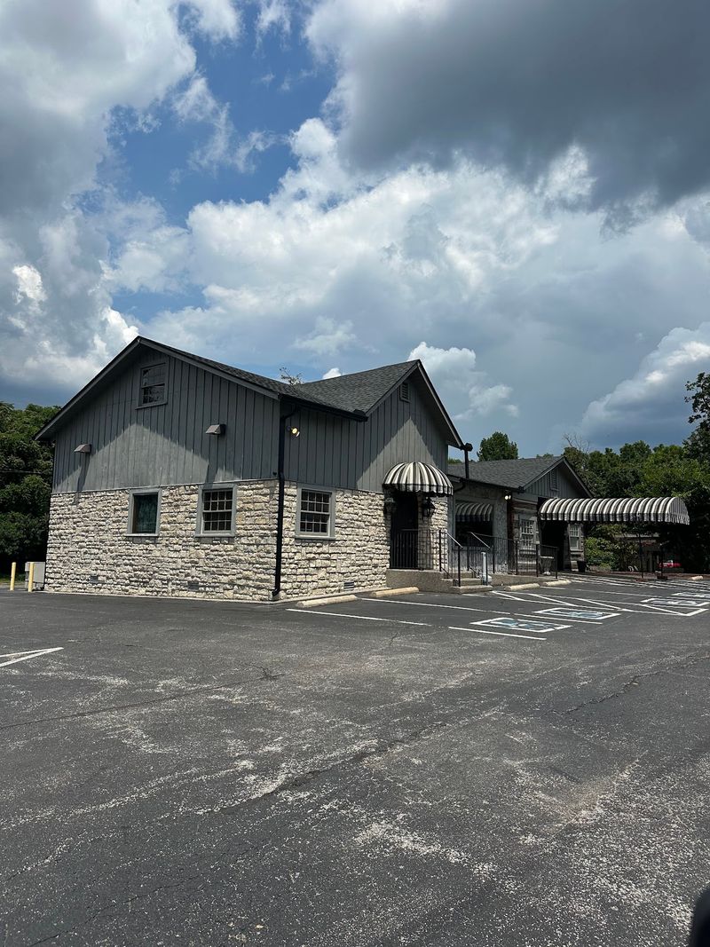 A Low-Key Tennessee Steakhouse Worth Knowing About A Low-Key Tennessee Steakhouse Worth Knowing About