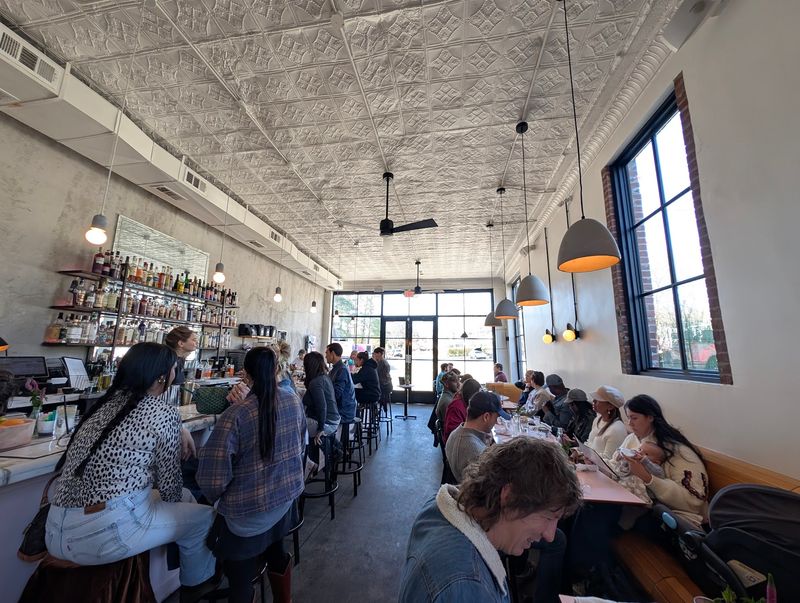 A Nashville Cafe With Big-City Energy A Nashville Cafe With Big-City Energy