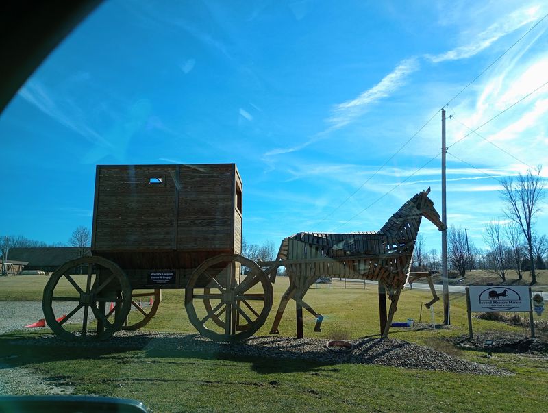 A Roadside Giant You Can Spot Fast A Roadside Giant You Can Spot Fast