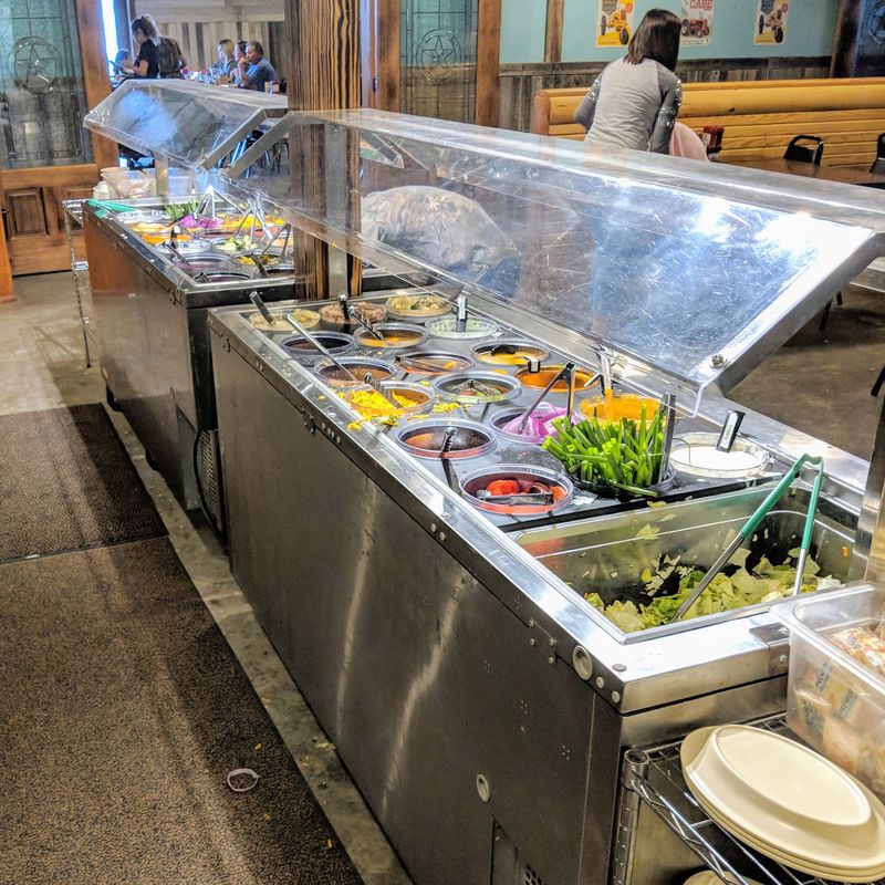 A Salad Bar That Surprises Skeptics A Salad Bar That Surprises Skeptics