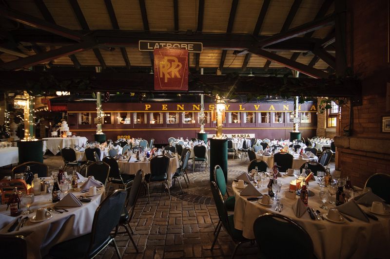 A Setting Made for Celebrations A Setting Made for Celebrations