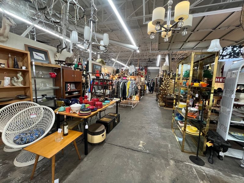 A Shopping Experience That's Actually Comfortable A Shopping Experience That's Actually Comfortable