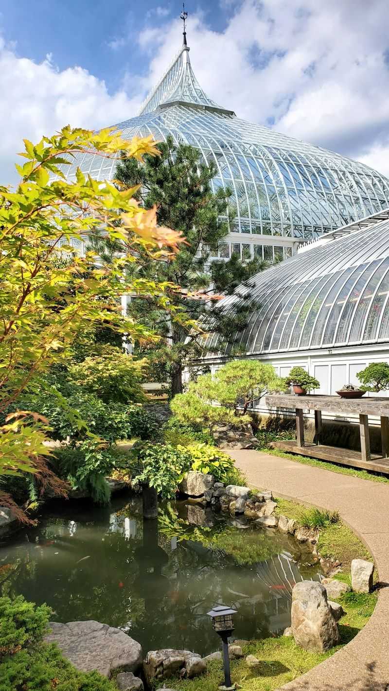 A Smart Date Spot That Is Not Too Loud
