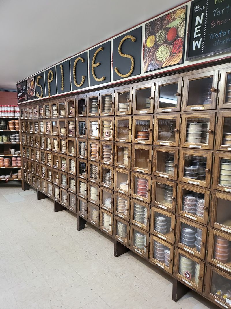 A Spice Wall Worth the Trip A Spice Wall Worth the Trip