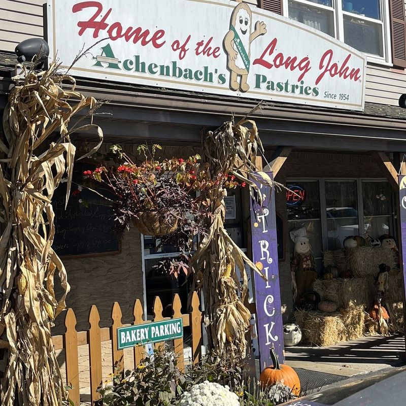 Achenbach’s Pastries, Leola