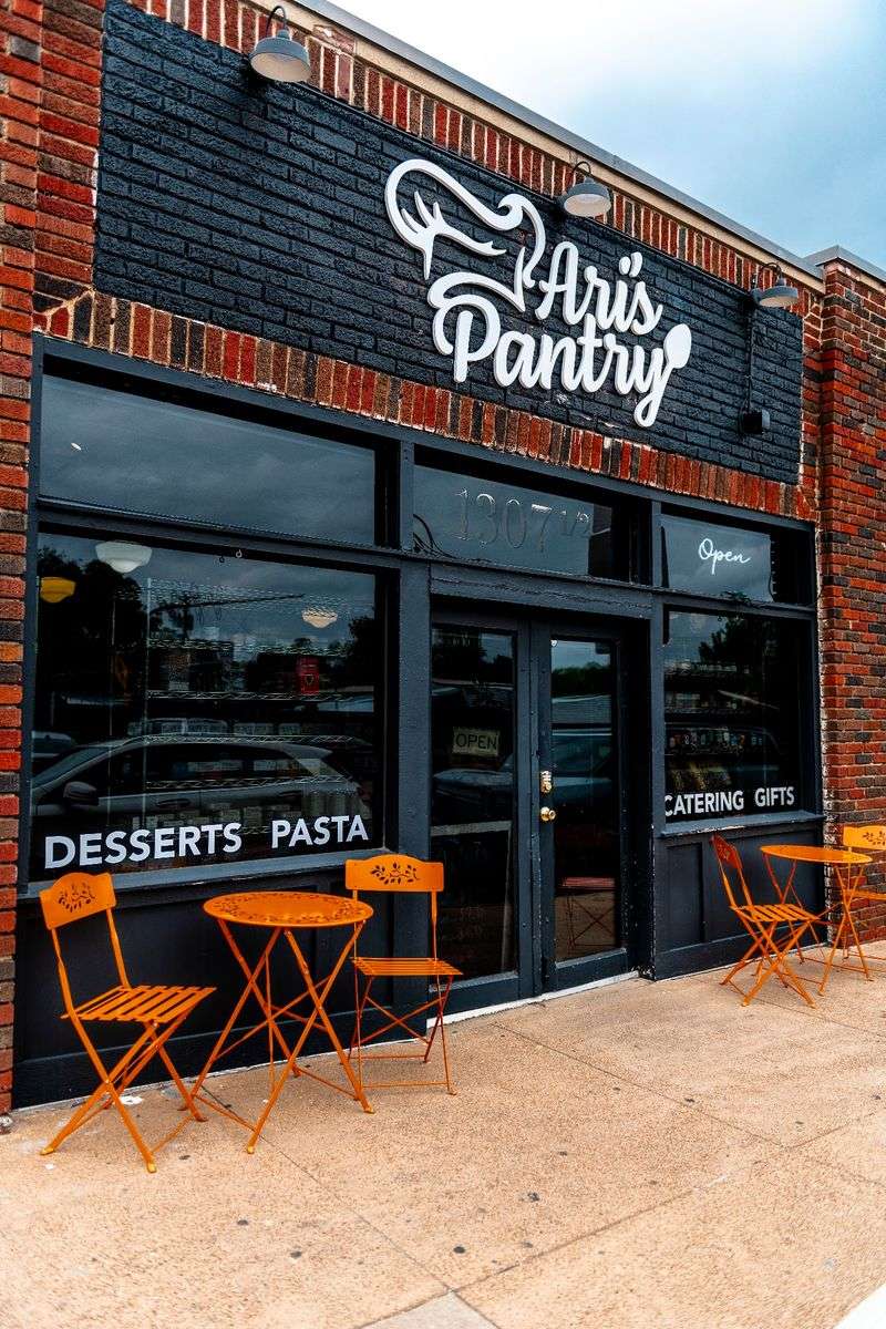 Ari's Pantry (Dallas)