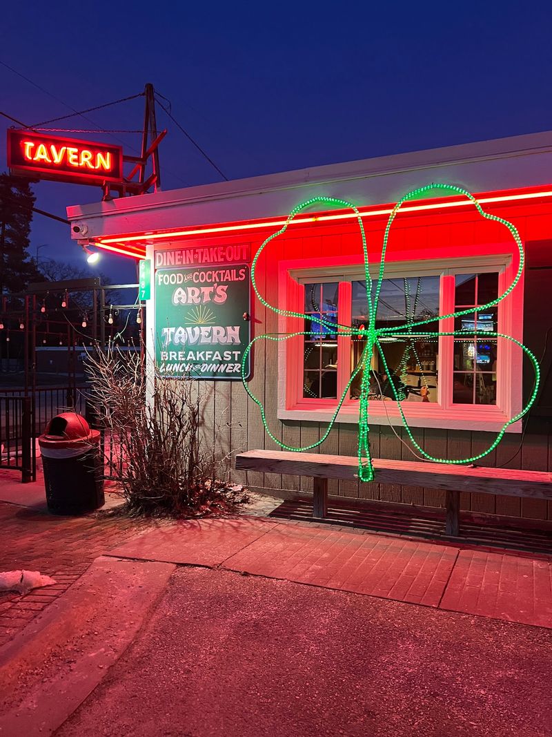 Art's Tavern - Glen Arbor