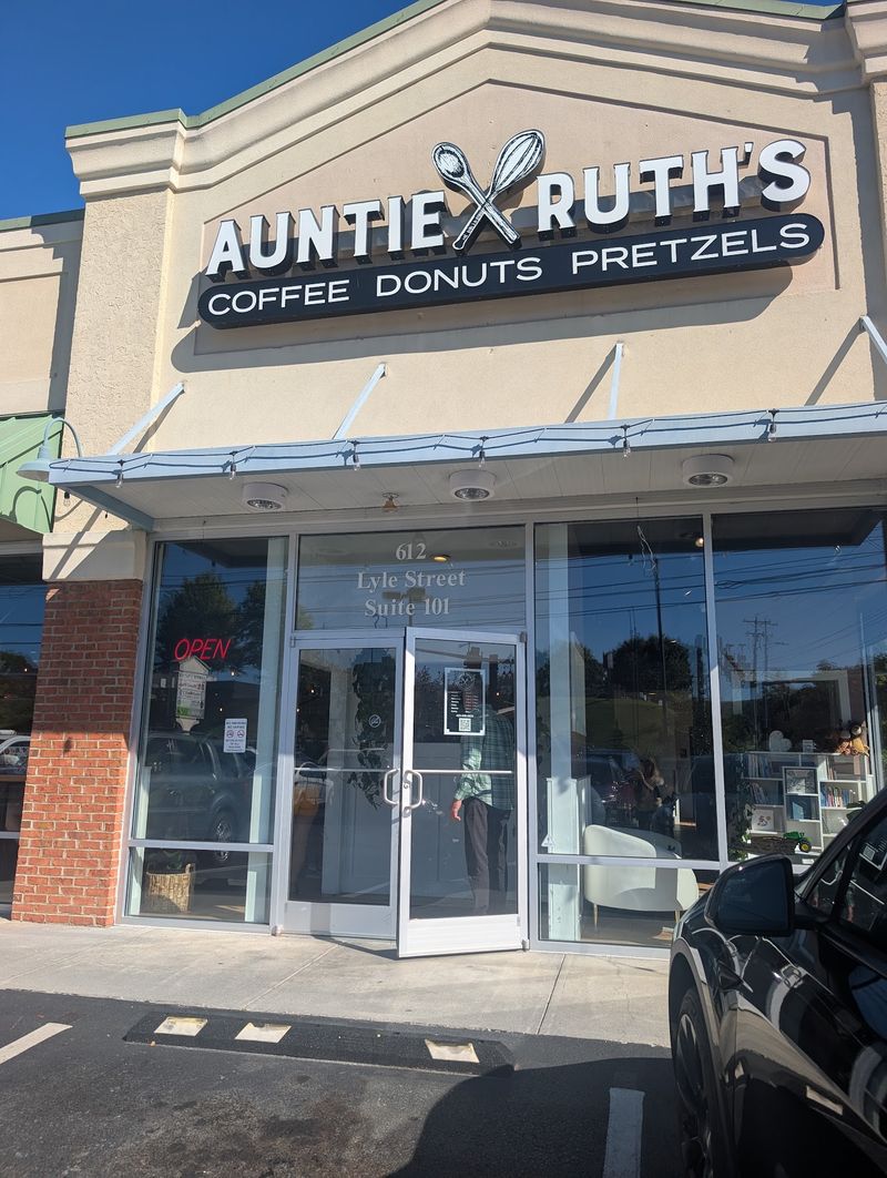 Auntie Ruth's Doughnuts & Pretzels - Johnson City