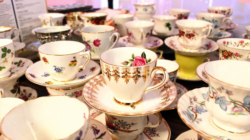 Authentic English Owner Who Knows Her Tea Authentic English Owner Who Knows Her Tea