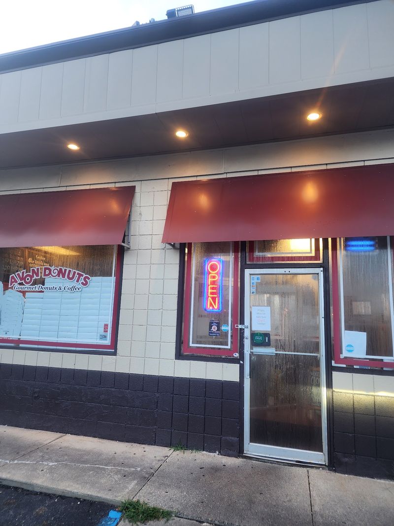 Avon Donuts Inc - Pontiac Avon Donuts Inc - Pontiac