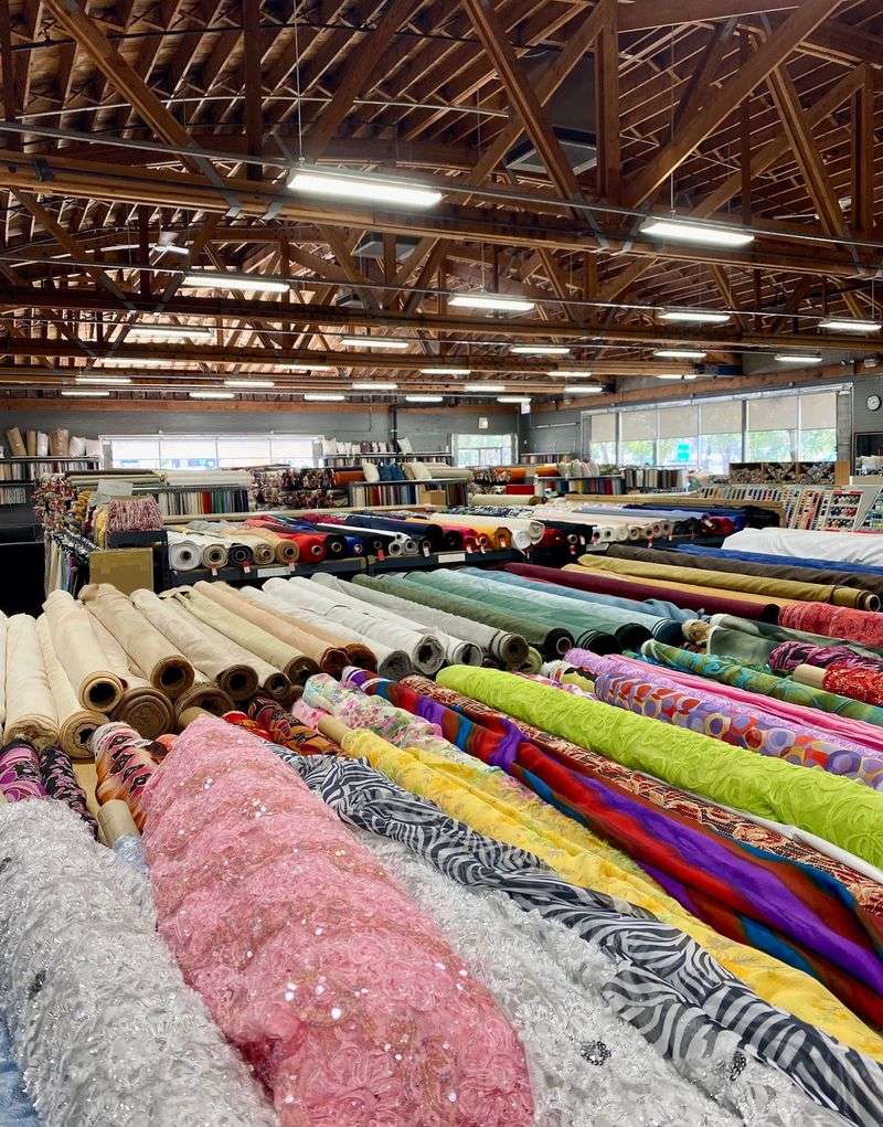 A Warehouse That Opens Up Like a Treasure Map A Warehouse That Opens Up Like a Treasure Map