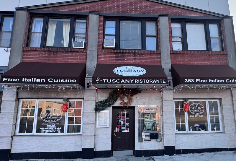 BV Tuscany, Teaneck - Tuscany