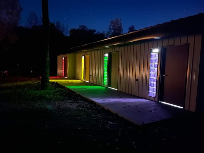 Bathrooms and shower spaces that sound far above campground level Bathrooms and shower spaces that sound far above campground level
