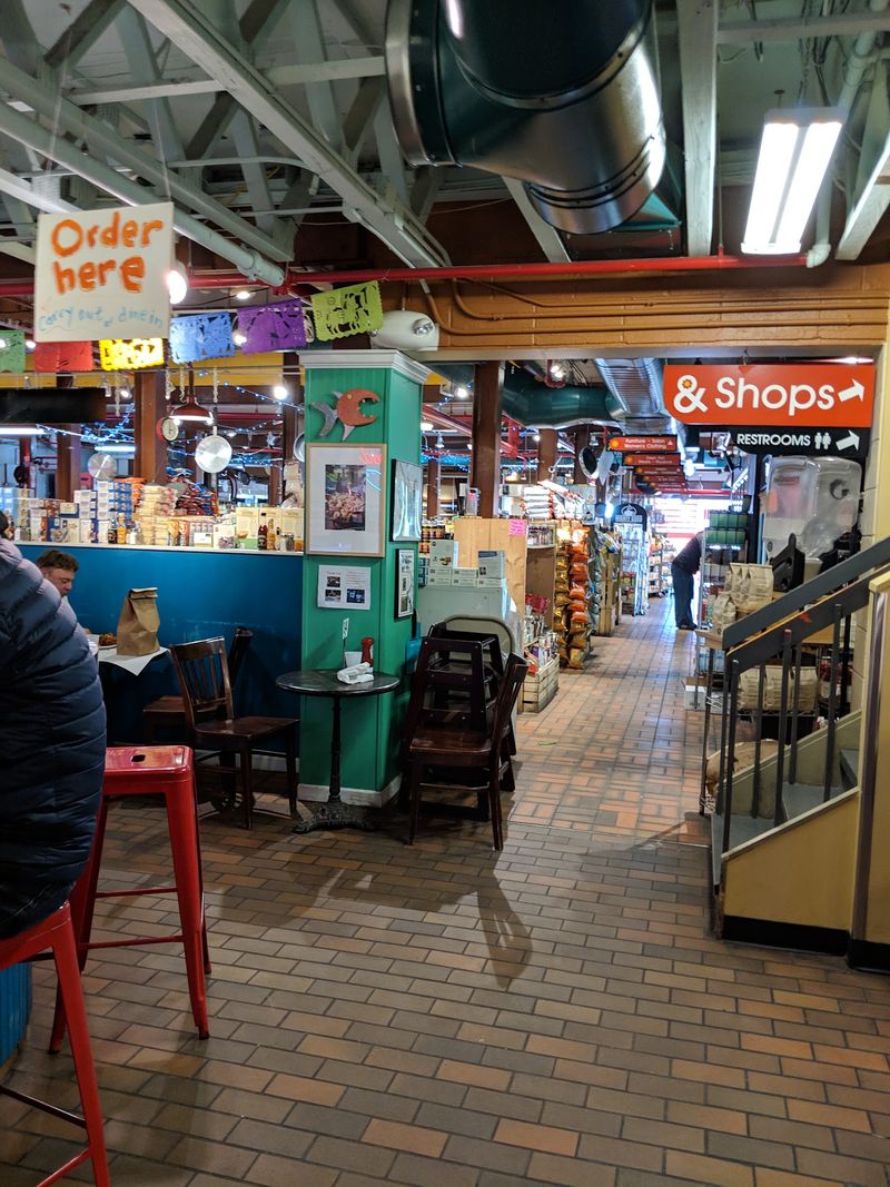 Best timing, smart ordering, and how to avoid a cramped lunch rush Best timing, smart ordering, and how to avoid a cramped lunch rush