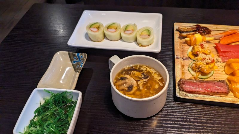 Beyond Sushi, the Hot Dishes Hold Their Own