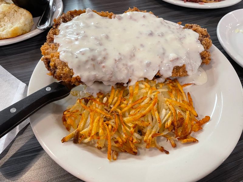 Big Portions, Familiar Flavors, and No Fuss Big Portions, Familiar Flavors, and No Fuss