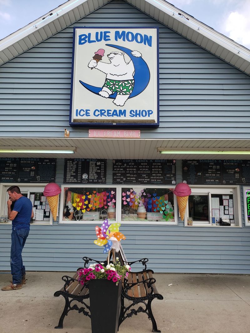 Blue Moon Ice Cream Shop - Ovid Blue Moon Ice Cream Shop - Ovid