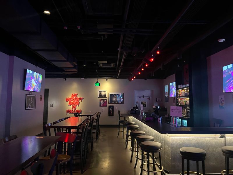 Bon Jovi Memorabilia, Themed Drinks, And Fan Gear Bon Jovi Memorabilia, Themed Drinks, And Fan Gear