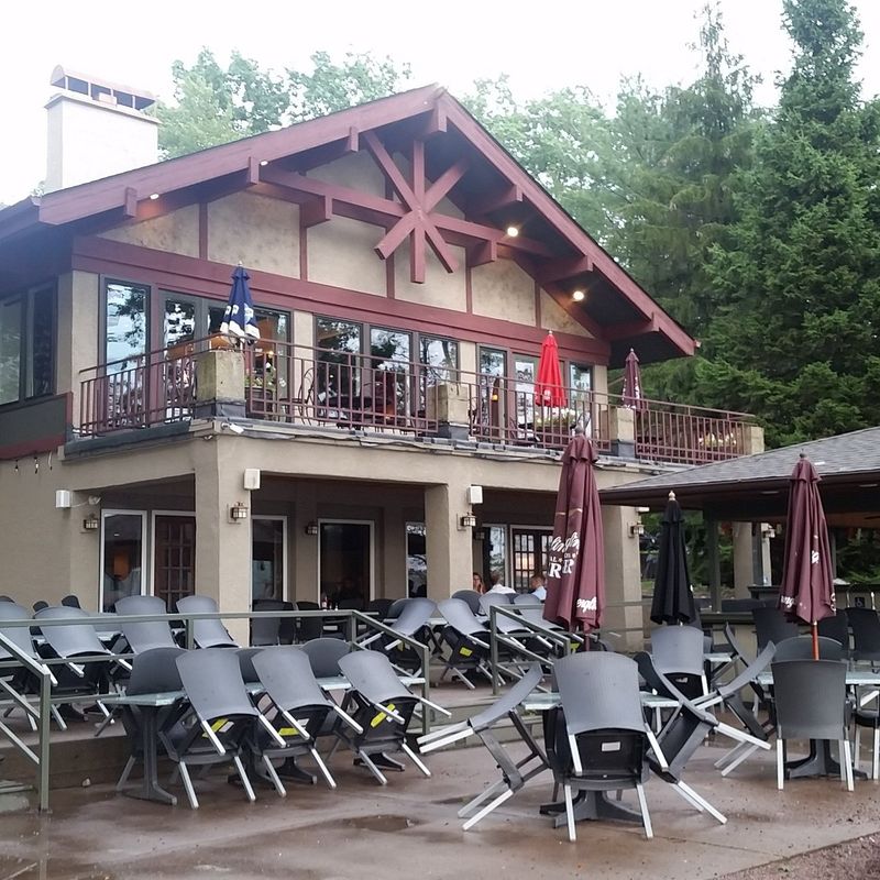 Boulder View Tavern - Lake Harmony