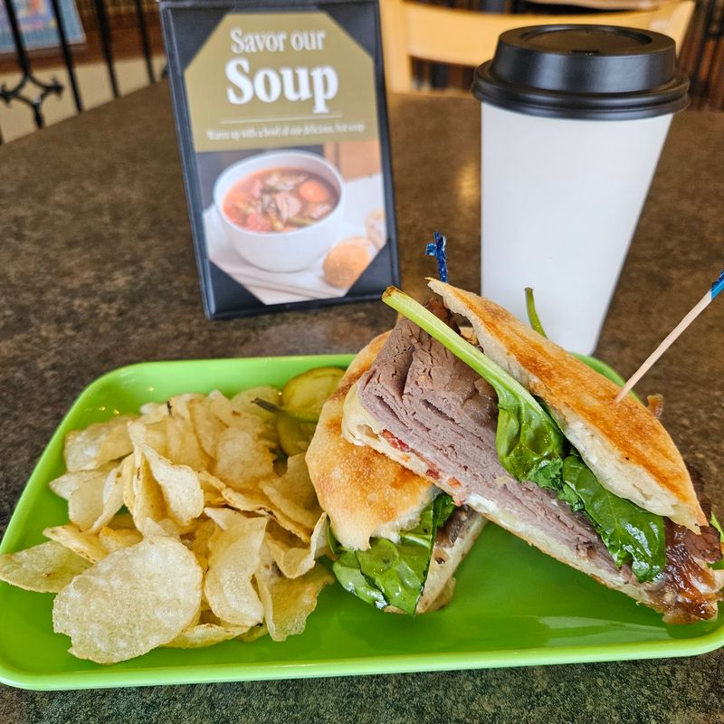 Breakfast And Lunch Make The Stop Easy