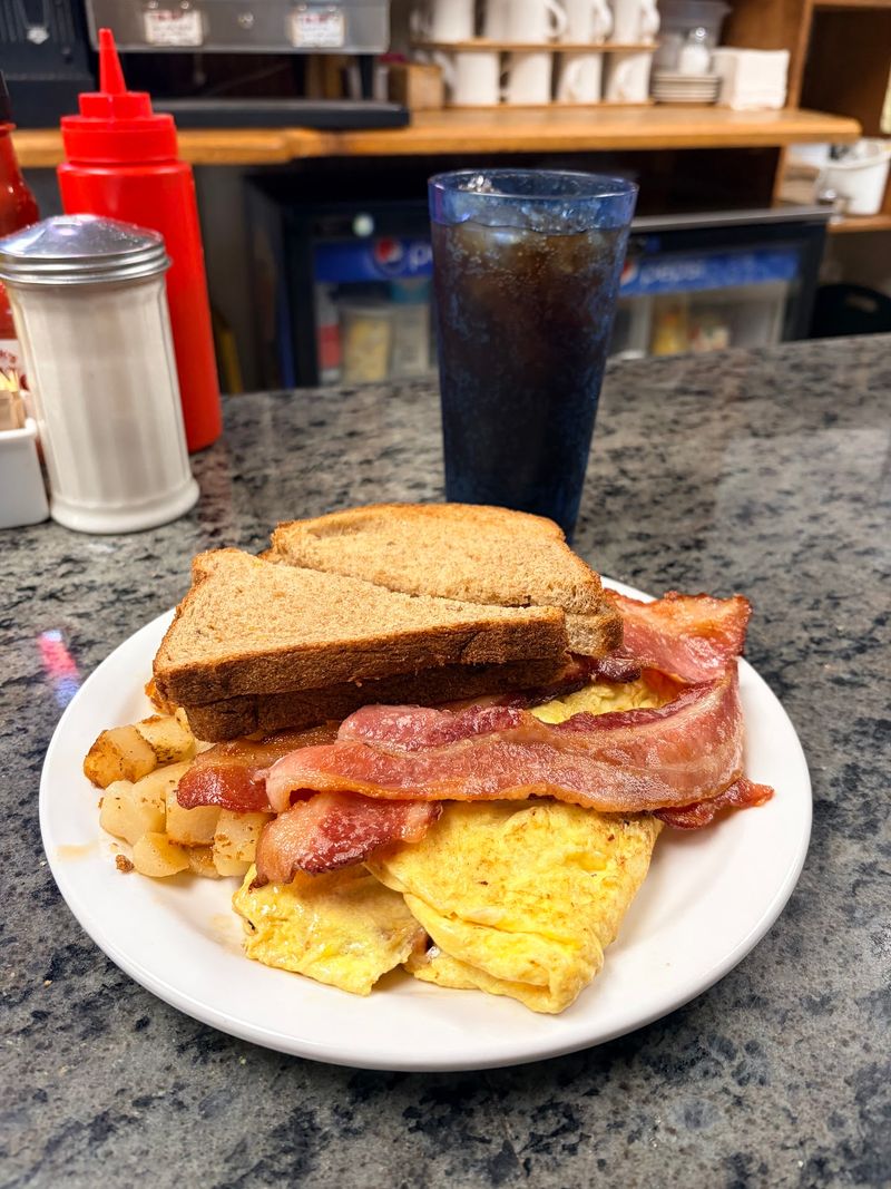 Breakfast Plates Built for Hungry Hikers
