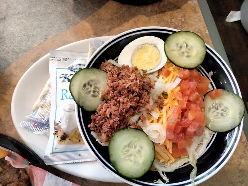 Breakfast and Lunch Favorites Keep Regulars Coming Back