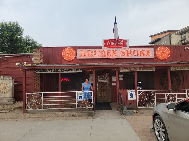Broken Spoke (Austin)