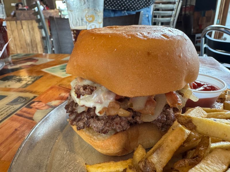 Brothers Burger Joint - Berry Hill