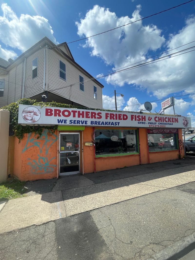 Brothers Fried Fish and Chicken - Paterson