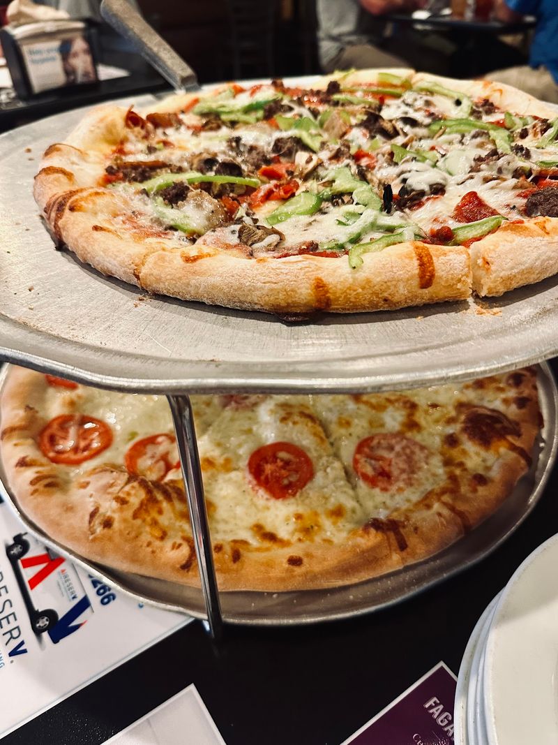 Buffalo Chicken Pizza That Keeps People Coming Back Buffalo Chicken Pizza That Keeps People Coming Back