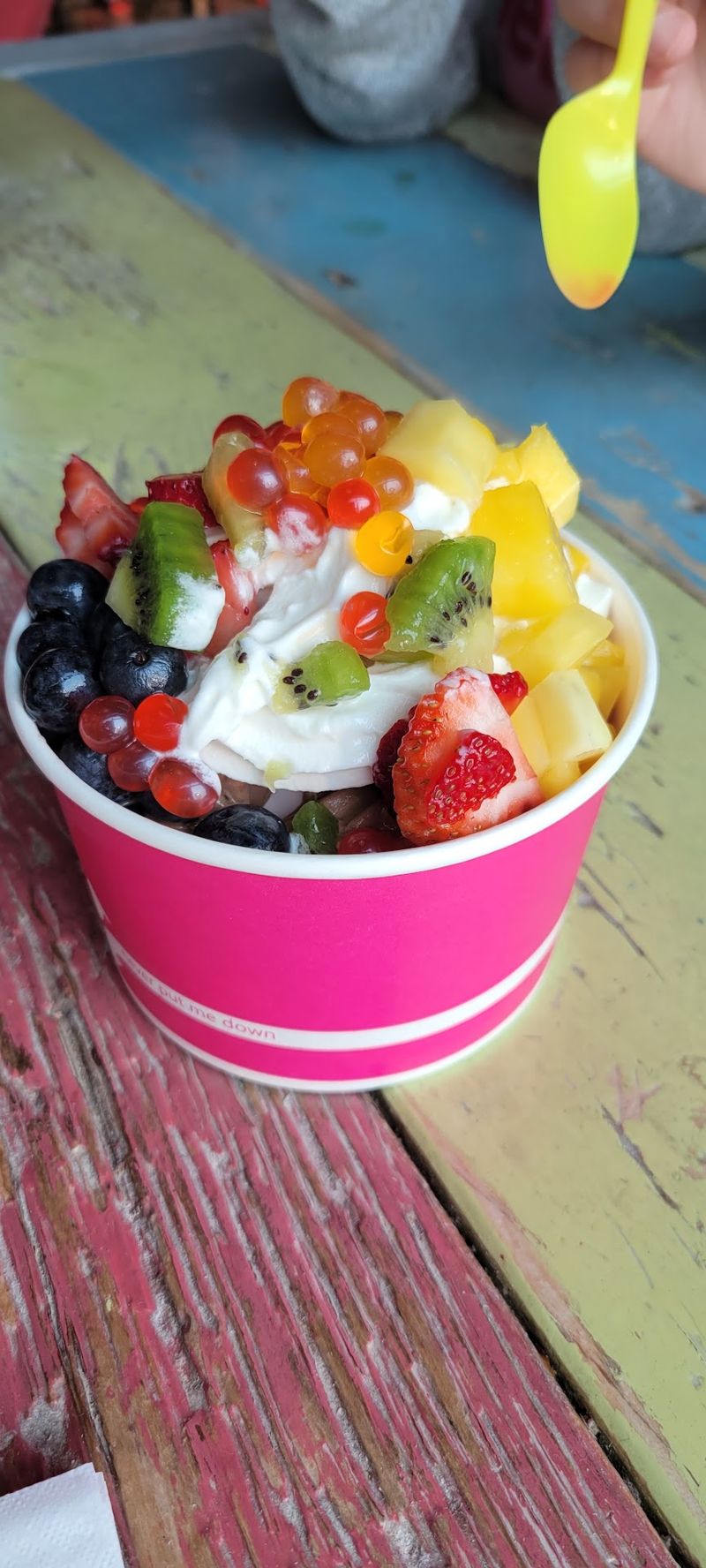 Build-your-own bowl, no tiny-thinking allowed Build-your-own bowl, no tiny-thinking allowed