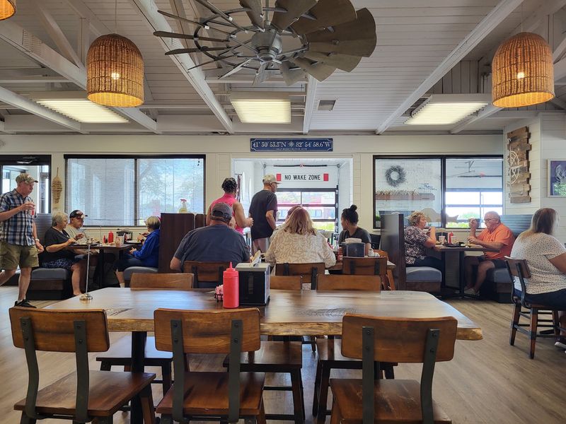 Busy Lines, Fast Service, Solid Planning