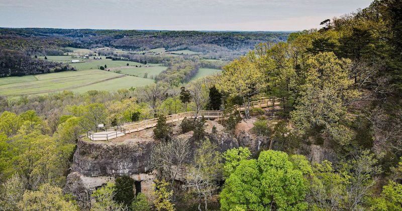 Buzzardroost Rock Trail, Edge Of Appalachia Preserve