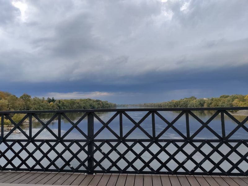 Calhoun Street Bridge Walkway