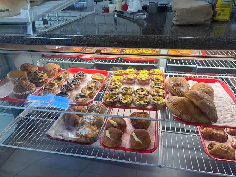 Canela Bakery & Coffee - Newark