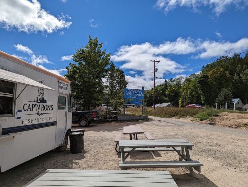 Cap'n Ron's Fish 'N' Chips, Munising