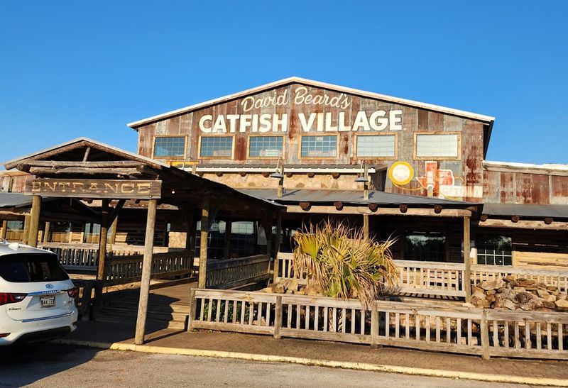 Catfish Village (Waskom)