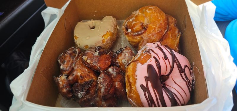 Cinnamon Rolls, Snails, and Sweet Road Snacks Cinnamon Rolls, Snails, and Sweet Road Snacks