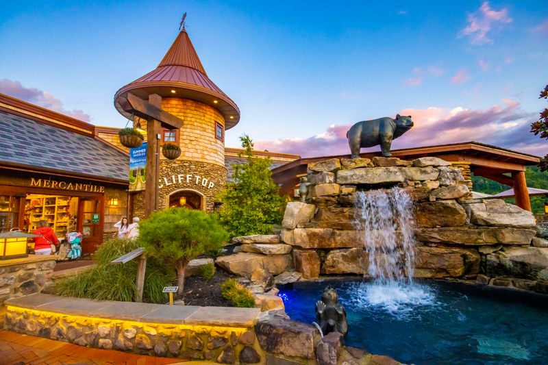 Cliff Top Restaurant at Anakeesta - Gatlinburg
