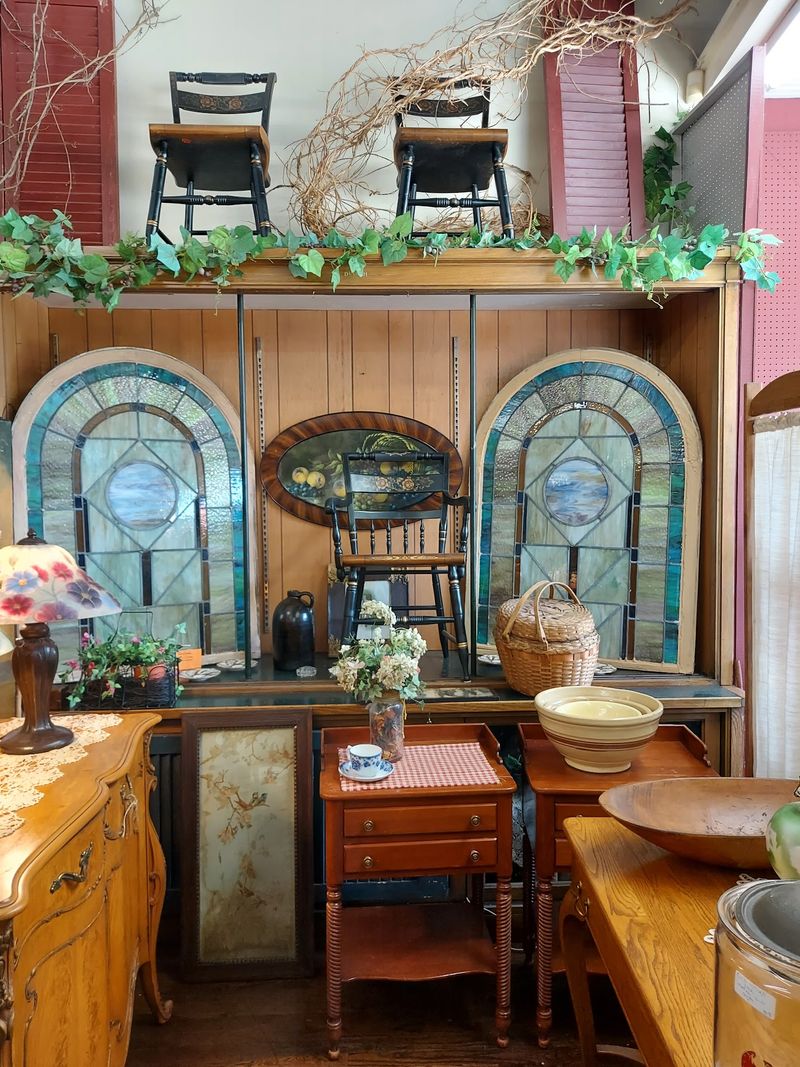 Clinton Antique Mall, Clinton