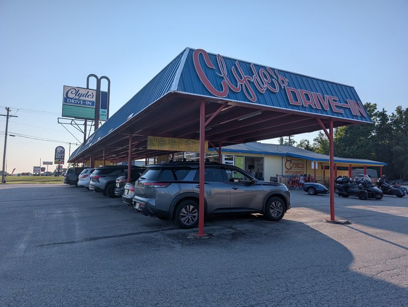 Clyde's Drive-In - St. Ignace