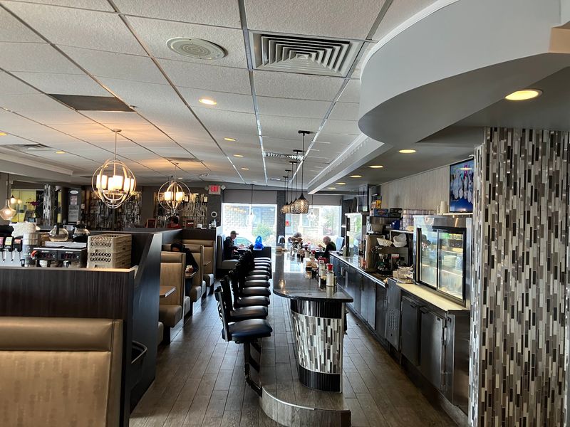 Colonial Diner: Woodbury Colonial Diner: Woodbury