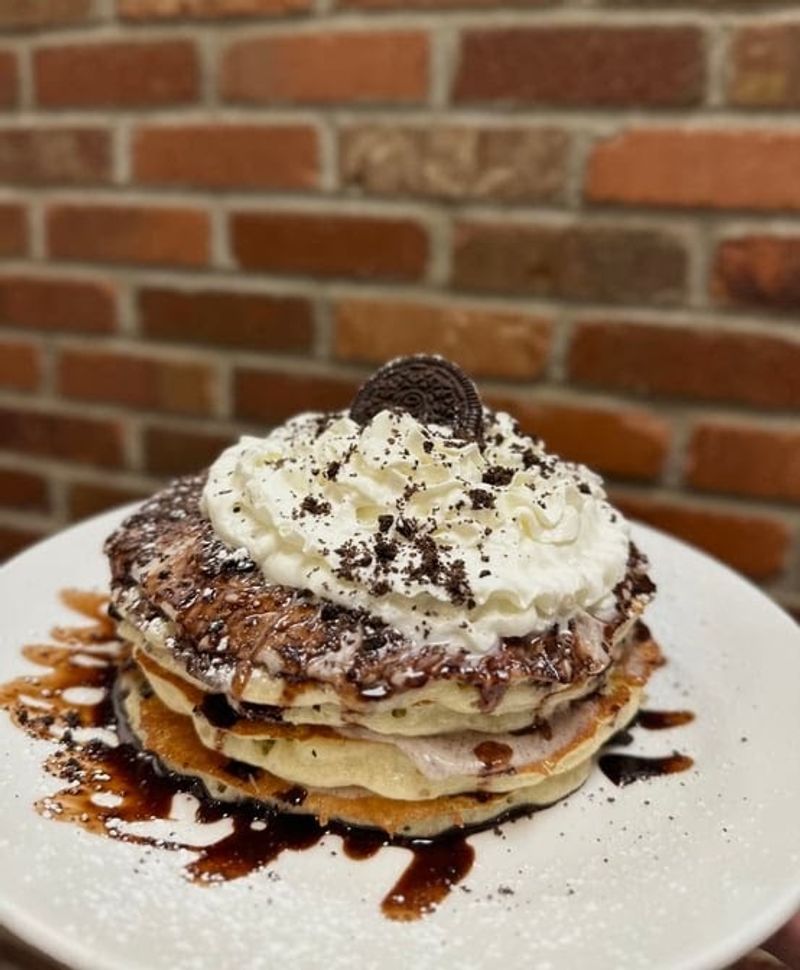 Comfi, Old Bridge - Cannoli Pancakes