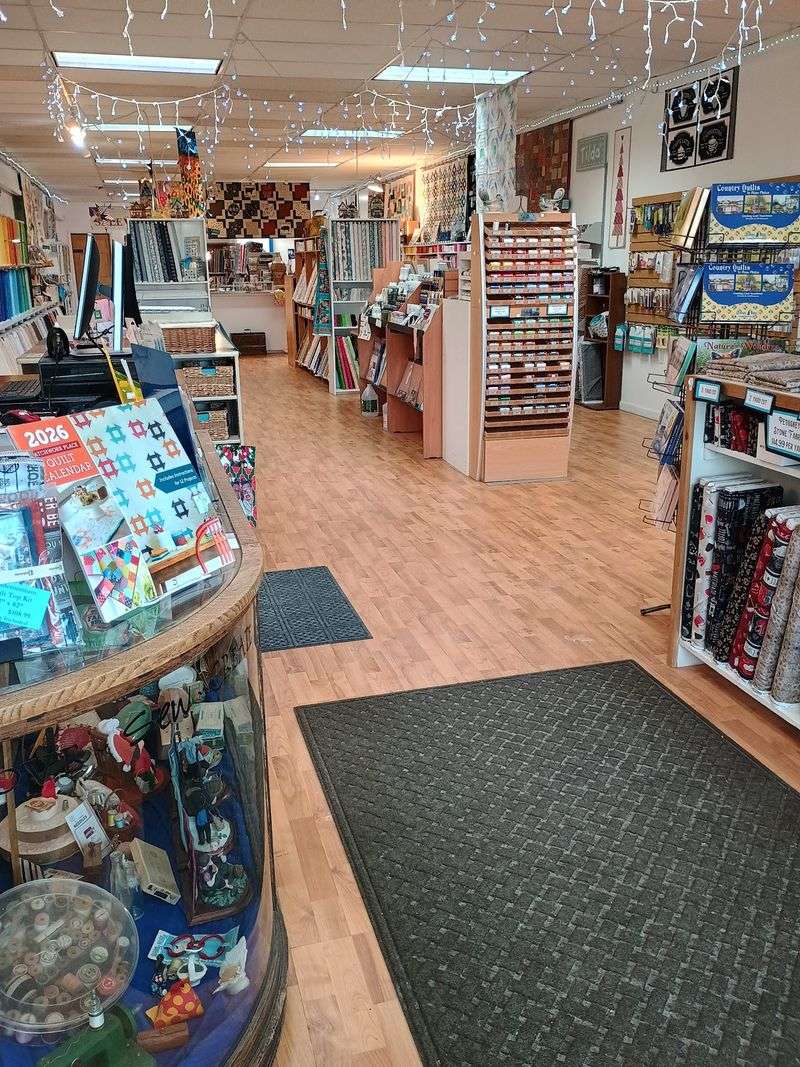 Compass Star Quilt Shop - Gaylord