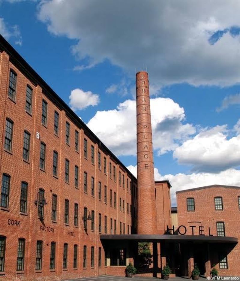 Cork Factory Hotel, Lancaster Cork Factory Hotel, Lancaster
