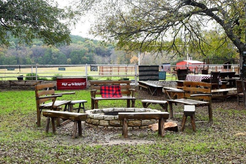 Country Woods Inn (Glen Rose) Country Woods Inn (Glen Rose)
