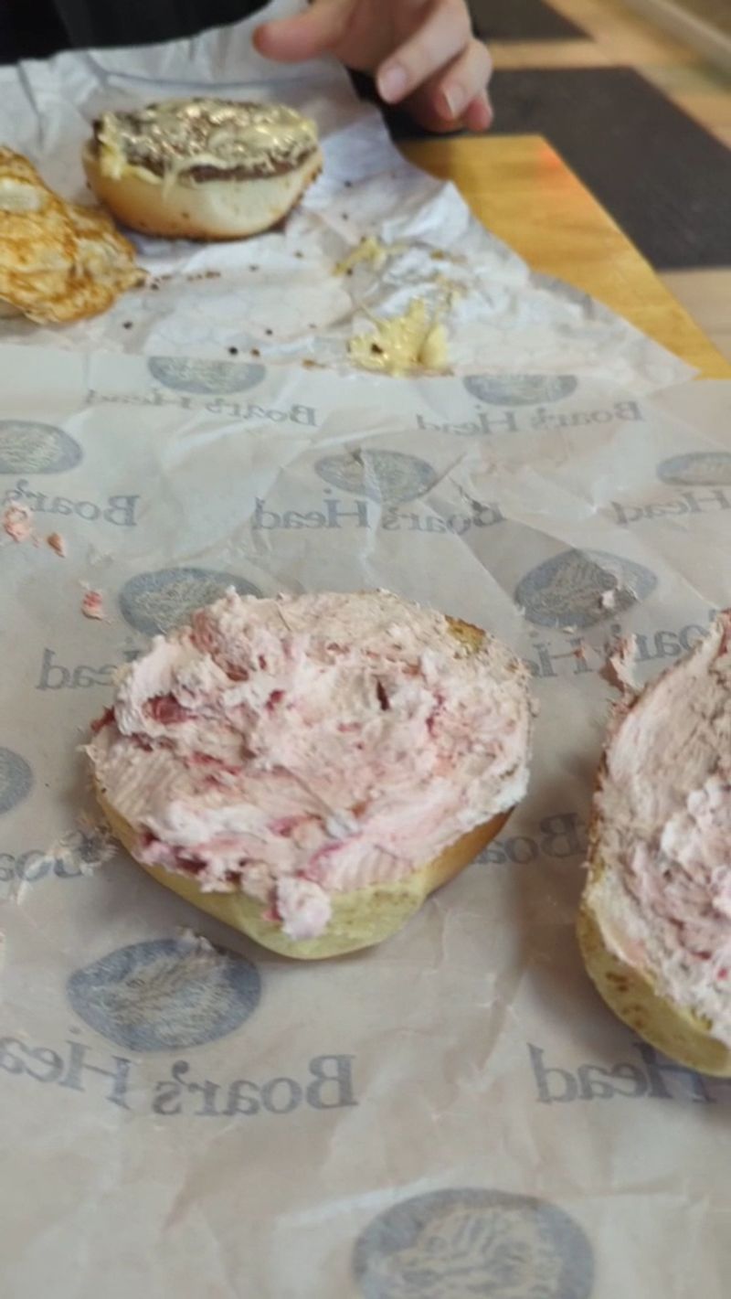 Cream Cheese Portions That Defy Physics Cream Cheese Portions That Defy Physics
