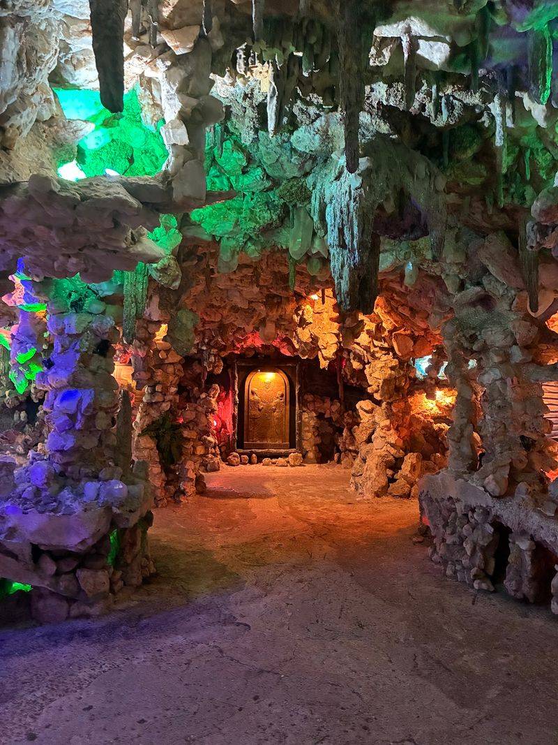 Crystal Shrine Grotto, Memphis Crystal Shrine Grotto, Memphis