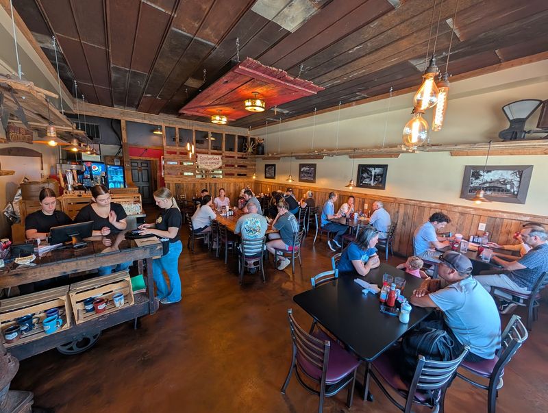 Cumberland Biscuit Company - McMinnville